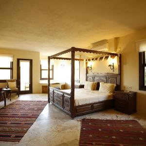 Superior Deluxe Double Room with Jacuzzi