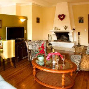 Honeymoon Suite