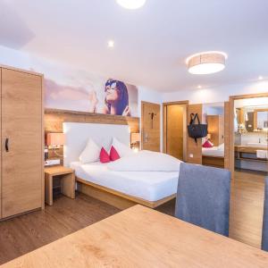 Deluxe Studio with Balcony