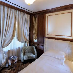 Classic Single Room