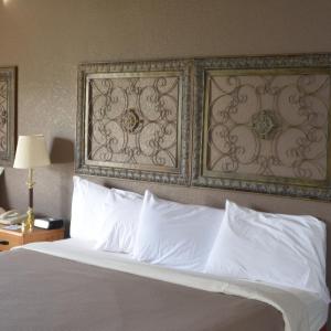Queen Room - Disability Access