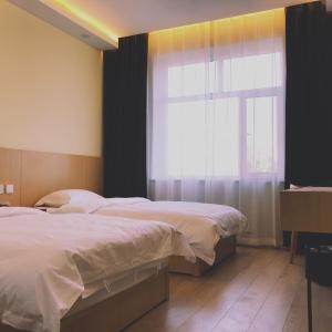 Twin Room with Private Bathroom