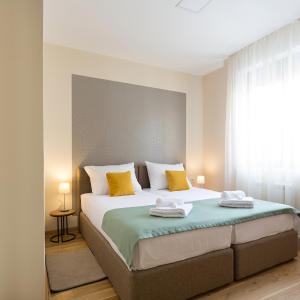 One-Bedroom Apartment - Twin Bed