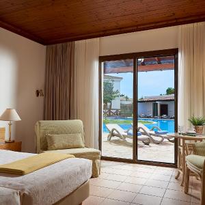 Double Bungalow - Shared Pool