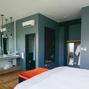 Harvey Room