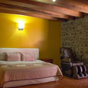 King Suite with Spa Bath