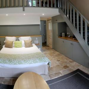 Family Room (2 Adults + 2 Children) with Terrace - Ground Floor or with Mezzanine