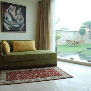 Presidential Suite First Floor With Complimentary Airport Tranfers