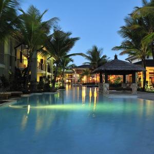 Two-Bedroom Swimout Apartment Lagoonside East