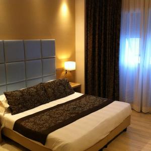 Deluxe Double Room with Balcony and Sea View