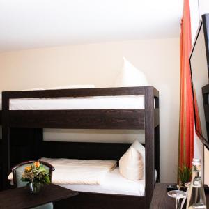 Room with 3 Bunk Beds
