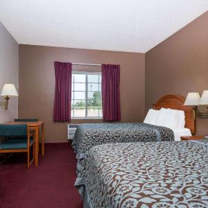 Queen Room with Two Queen Beds - Non-Smoking