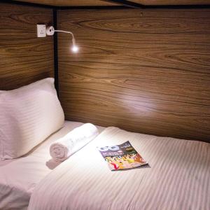 Bed in 4-Bed Mixed Dormitory Room with 10% Discount on Laundry
