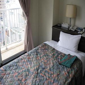 Single Room with Shared Bathroom - Smoking