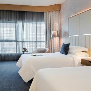 Family Connecting Rooms - King and Twin Bed