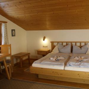 Deluxe Double Room with Extra Bed