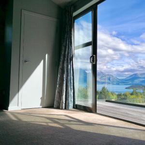 King Room with Lake View