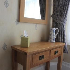 Wooded View with King Size Bed (En Suite)