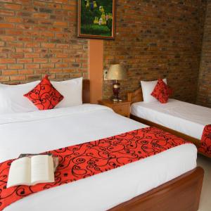 Triple Room with Private Bathroom