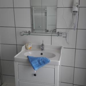 Budget Single Room