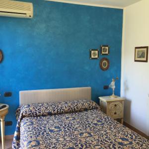 Double Room with Balcony - Via Fieschi 160