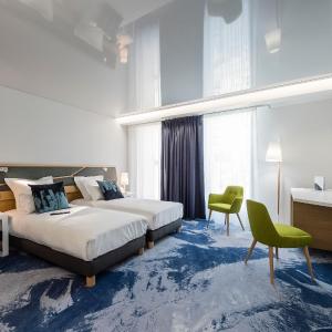 Two Adjacent Double Rooms  communicating