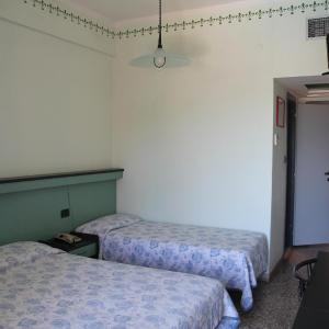 Classic Triple Room with Terrace