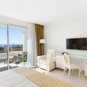 Penthouse Suite with Sea View