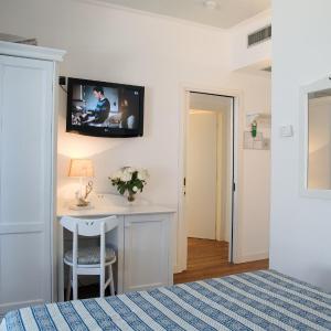 Two Connecting Rooms