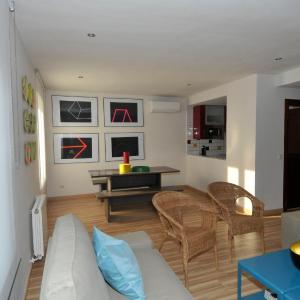 Two-Bedroom Apartment (6 Adults)