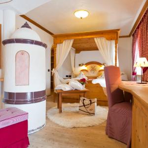 Suite with Mountain View