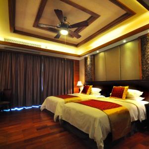 Twin Room with Lake View