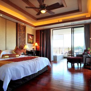 King Room with Lake View
