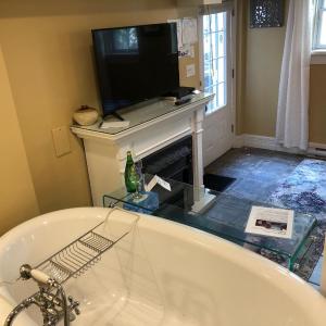 Queen Suite