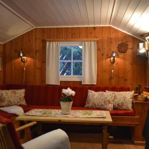 Cottage (2 Adults)