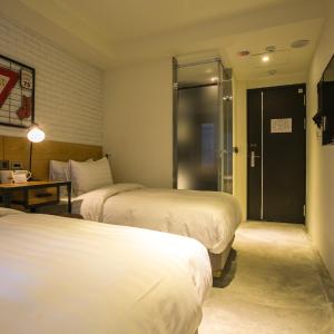 Superior Twin Room with Private Bathroom