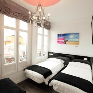 Double Room with Extra Bed (2 Adults + 1 Child)