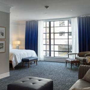 Superior King Suite