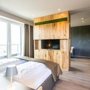Suite with Steam Bath