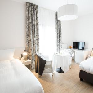 Twin Room with Balcony