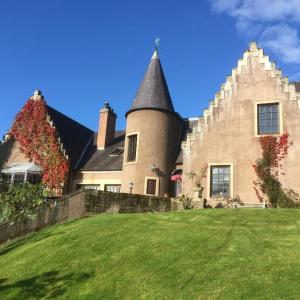 hotelImage