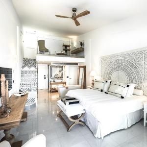 Loft Deluxe Guestroom with Sea View 
