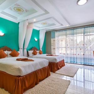 Standard Twin Room