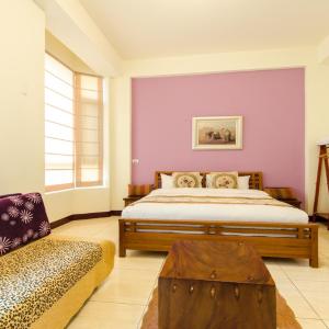 Queen Room with Balcony