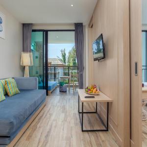 Deluxe Family Suite