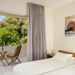 Family Apartment with Garden View