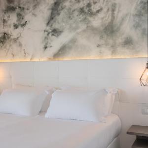 Deluxe Suite with Sea View