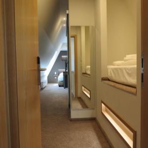 Economy Triple Room