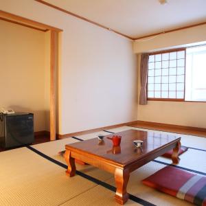 Japanese-Style Room