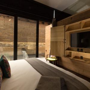 Suite Uvence Plus